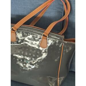 Arcadia Made In Italy Genuine Patent Leather Tote Navy Tan High Gloss